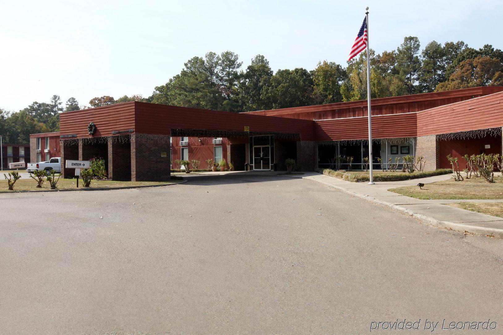 Americas Best Value Inn Crossett Exterior photo